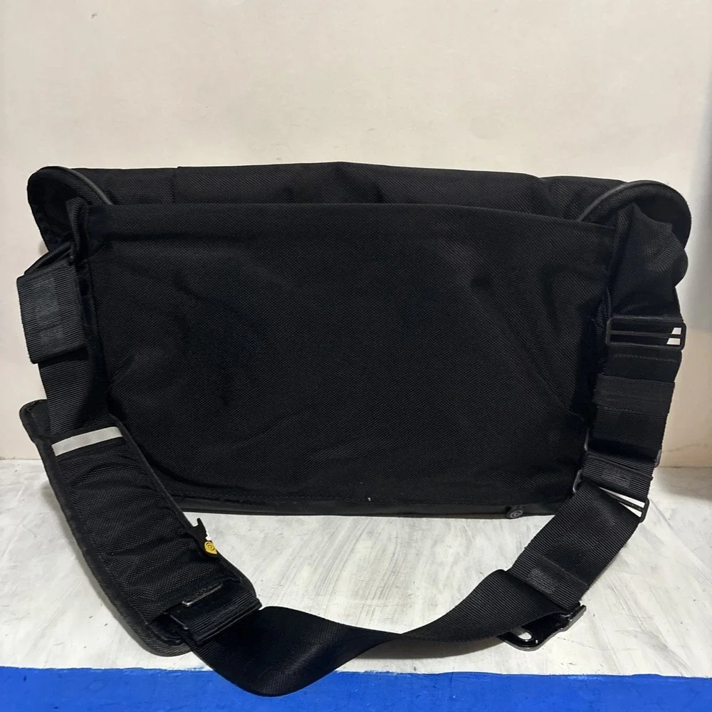 Booq 2 Hybrid Travel Messenger Laptop Camera Bag Duty Crossbody 19